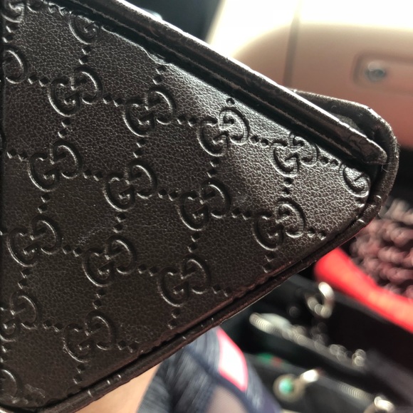 Gucci sunglasses holder - Picture 1 of 4